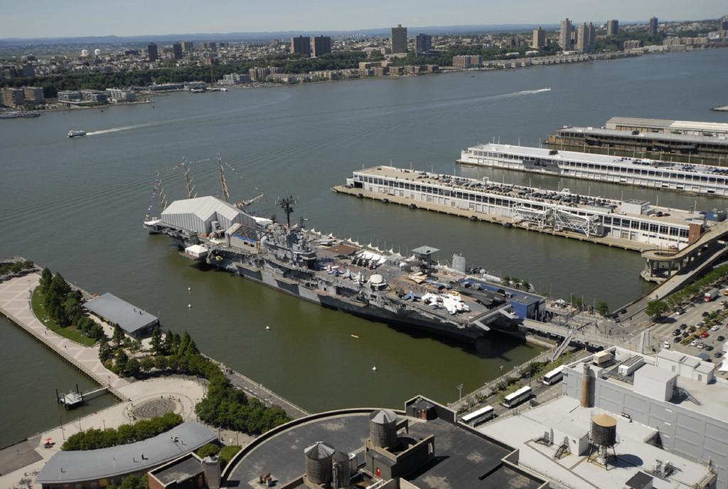 Global Luxury Suites At Sky New York Exterior photo